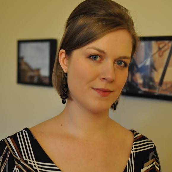 Meet your Posher, Erin - Picture 1 of 1